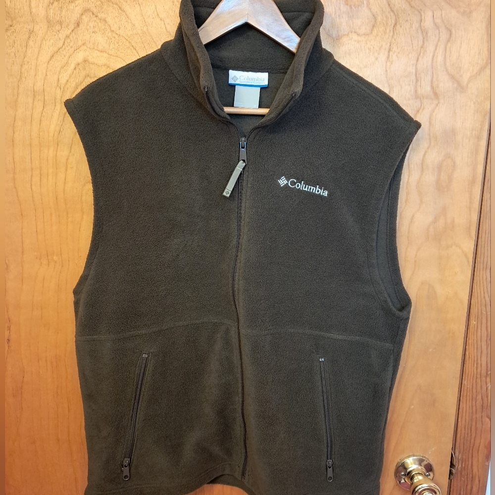 Columbia Dark Green Fleece Vest